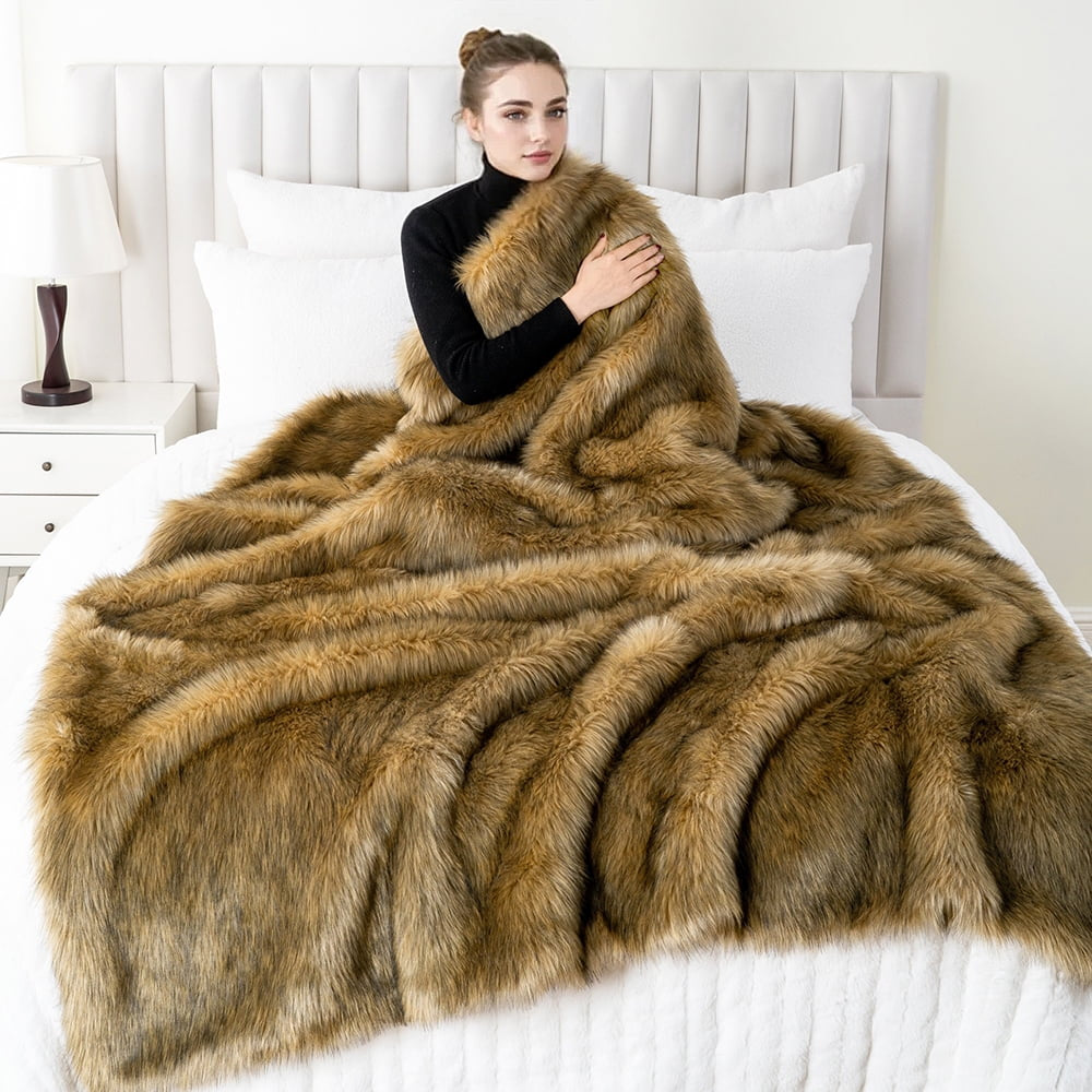 Golden Faux Fur Blanket,Thick Fur Throw Blanket,Fuzzy Warm Fluffy Sofa Blanket,50"X60"