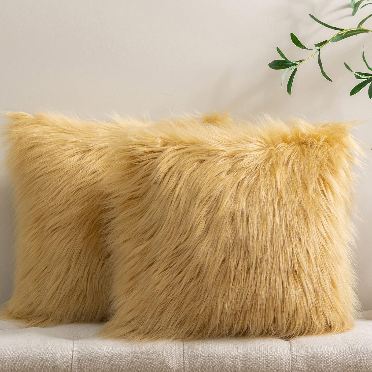 Pack of 2 Faux Fur Throw Pillow Covers Cushion Covers Luxury Soft Decorative Pillowcase Fuzzy Pillow Covers for Bed/Couch,Ginger 20 X 20 Inches